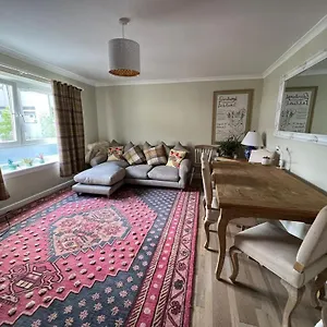 holyrood-duplex-3-bedrooms-apartment.edinburghhotelsuk.org/
